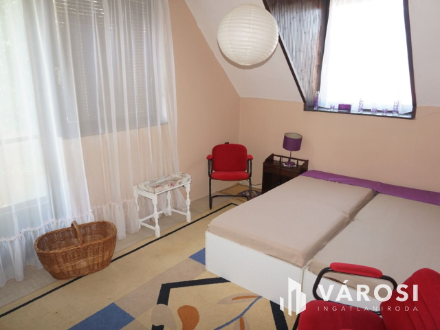 12 szobás apartman a Várfürdő közelében!