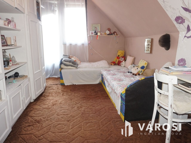 12 szobás apartman a Várfürdő közelében!