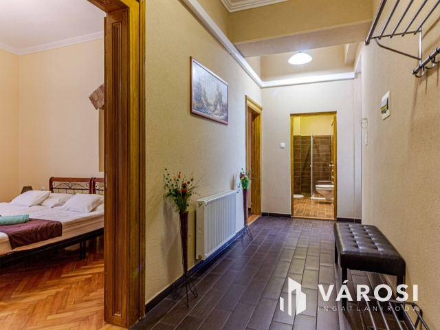Belvárosi Apartman a Napfény Városában eladó!