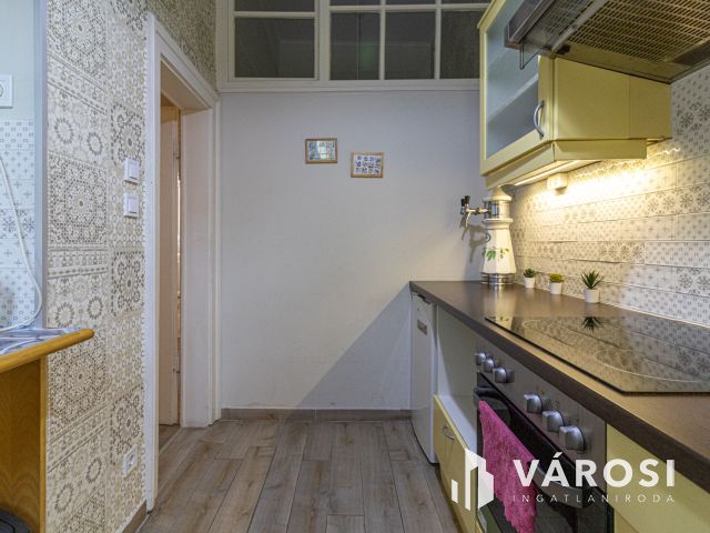 65 m2-es jó állapotú lakás a Nagy Diófa utcában!
