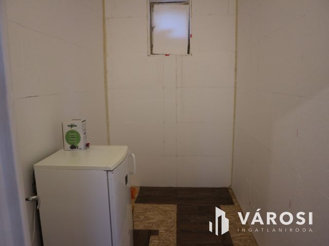 Rádóckölked 110m2 ház, nagy osztható telek ,jó elrendezés.